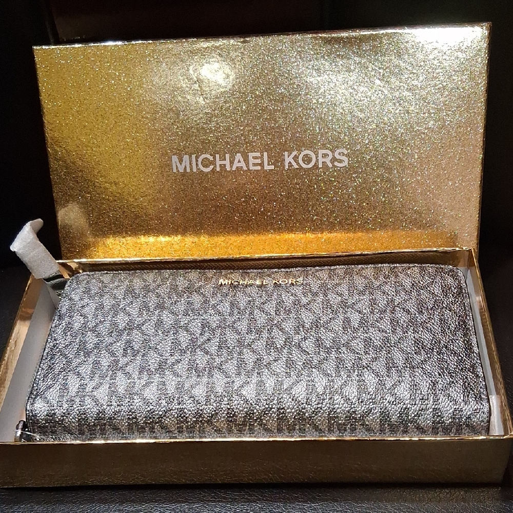 Michael Kors Black and Gray Key & Card Holder
